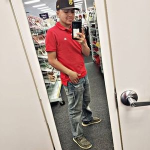 Meet your Posher, Uriel